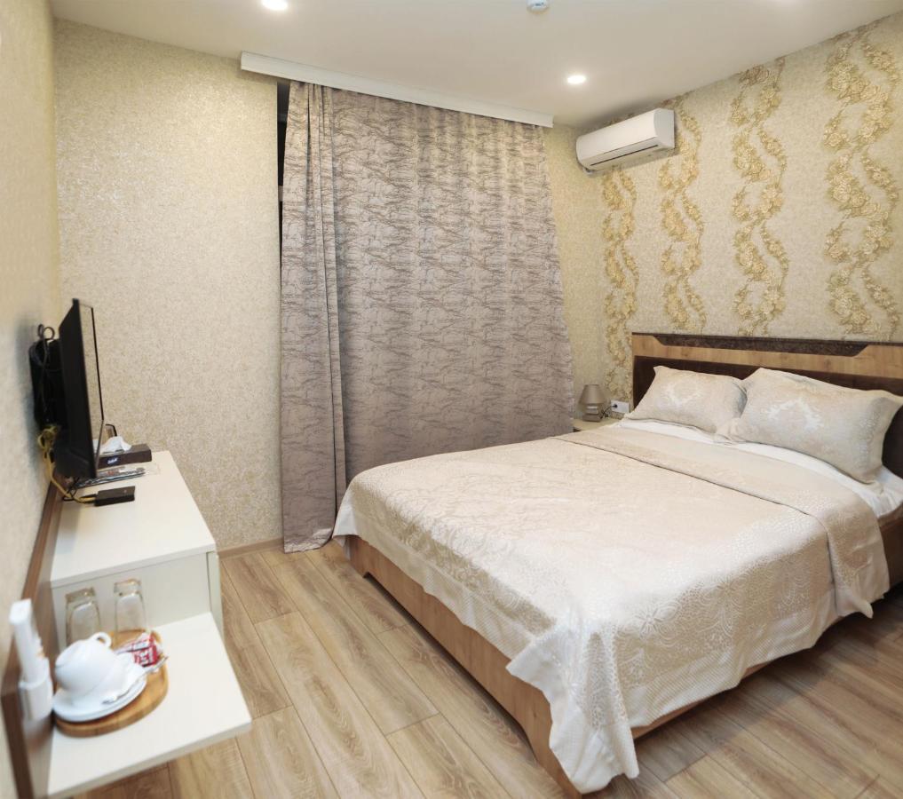 Midcity Hotel バクー エクステリア 写真